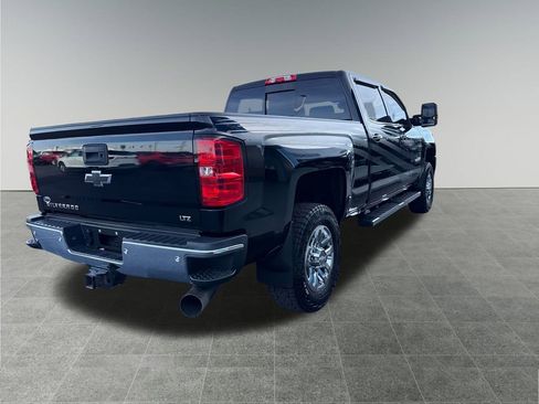 Used 2019 Chevrolet Silverado 3500 LTZ w/ Duramax Plus Package image 6