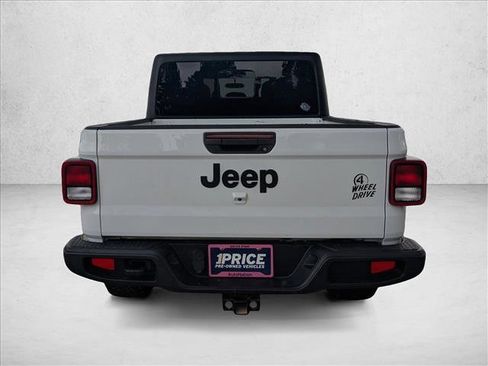 Used 2025 RAM 2500 Laramie AWD/4WD image 6