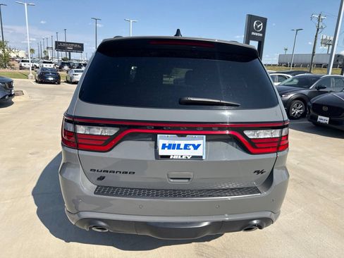 Used 2023 Dodge Durango R/T w/ Tow 'N Go Package AWD/4WD image 7