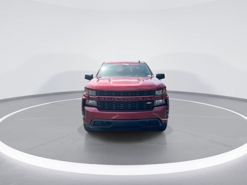 Used 2020 Chevrolet Silverado 1500 Custom w/ Custom Value Package AWD/4WD image 3