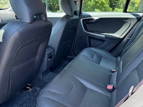 Used 2016 Volvo V60 T5 Premier AWD/4WD image 10