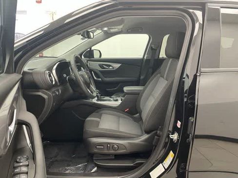Used 2024 Chevrolet Blazer LT w/ Blazer LT Plus Package AWD/4WD image 9