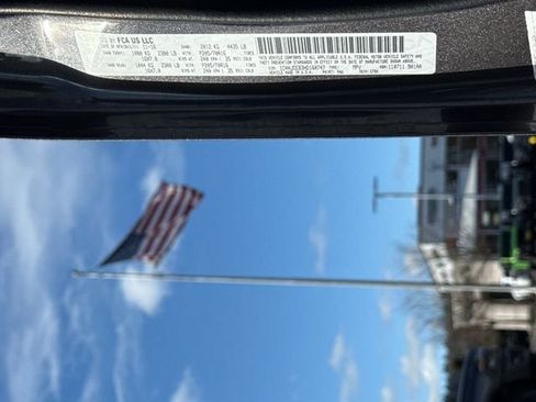 Used 2017 Jeep Compass Latitude image 29