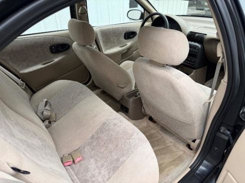 Used 1999 Saturn S-Series SW2 w/ SW2 Option Pkg 1 FWD image 9
