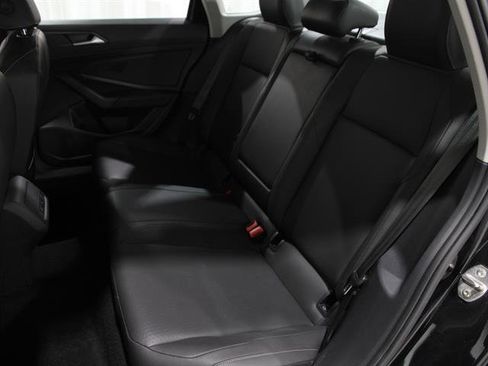 Used 2019 Volkswagen Jetta SE image 17