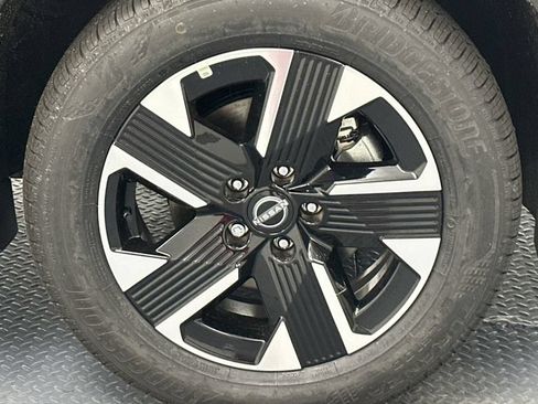 New 2026 Nissan Kicks SV AWD/4WD image 16