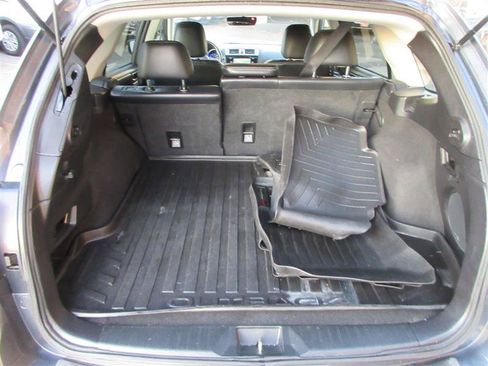 Used 2017 Subaru Outback 2.5i Limited AWD/4WD image 6