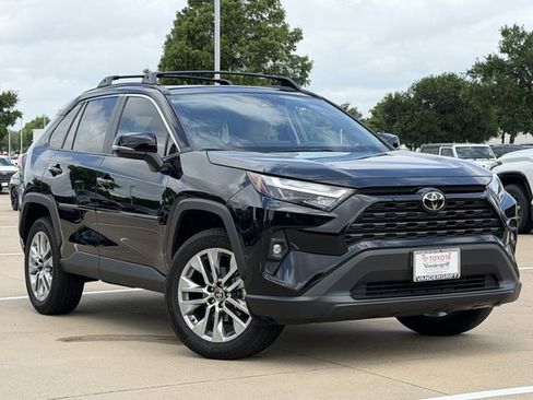 Certified 2025 Toyota RAV4 XLE Premium FWD image 2