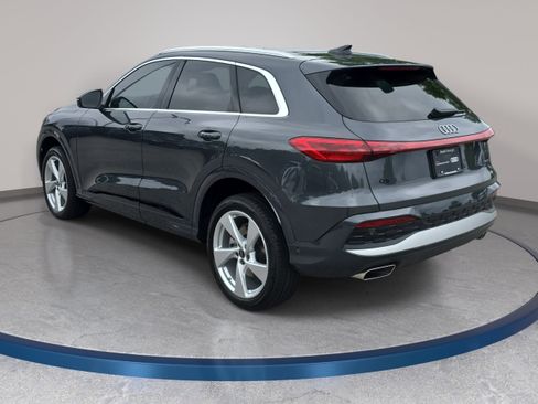 Certified 2025 Audi Q5 Premium Plus w/ Premium Plus AWD/4WD image 7
