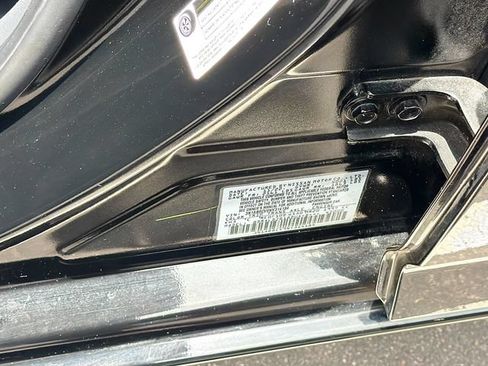 Used 2022 Nissan Sentra SV w/ SV Premium Package FWD image 30