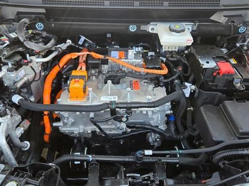 Used 2026 Chevrolet Equinox EV LT FWD image 27