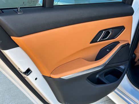 New 2025 BMW 330i xDrive Sedan w/ Convenience Package image 30