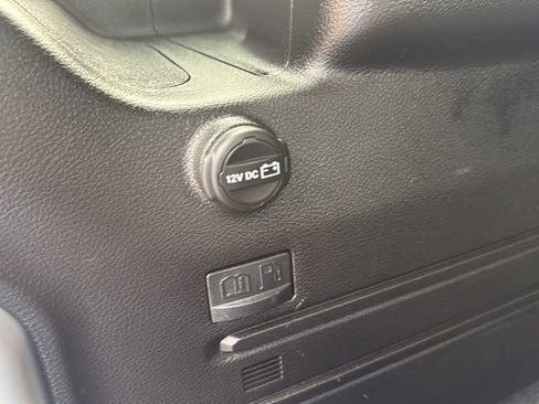 Used 2024 Jeep Wrangler Unlimited Sahara AWD/4WD image 36