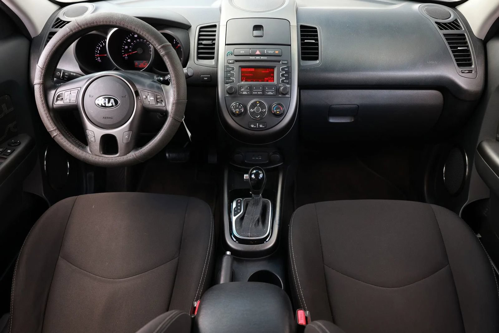 Used 2013 Kia Soul + w/ Eco Pkg FWD image 2
