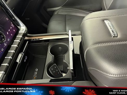 Used 2025 GMC Yukon Denali AWD/4WD image 20