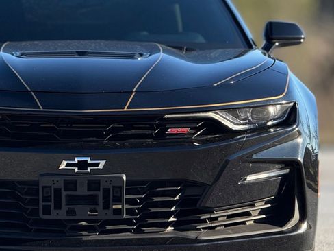 Used 2019 Chevrolet Camaro SS image 14