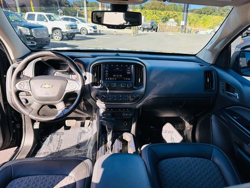 Used 2019 Chevrolet Colorado Z71 image 32