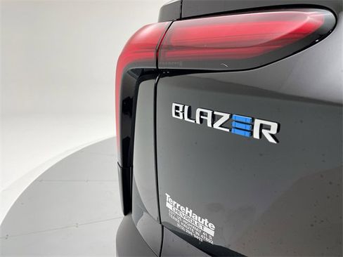 New 2025 Chevrolet Blazer EV LT w/ Super Cruise Package image 32