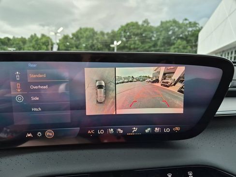 New 2026 Buick Enclave Avenir w/ Super Cruise Package AWD/4WD image 11