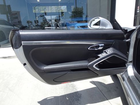 Used 2017 Porsche 911 Targa 4S AWD/4WD image 19