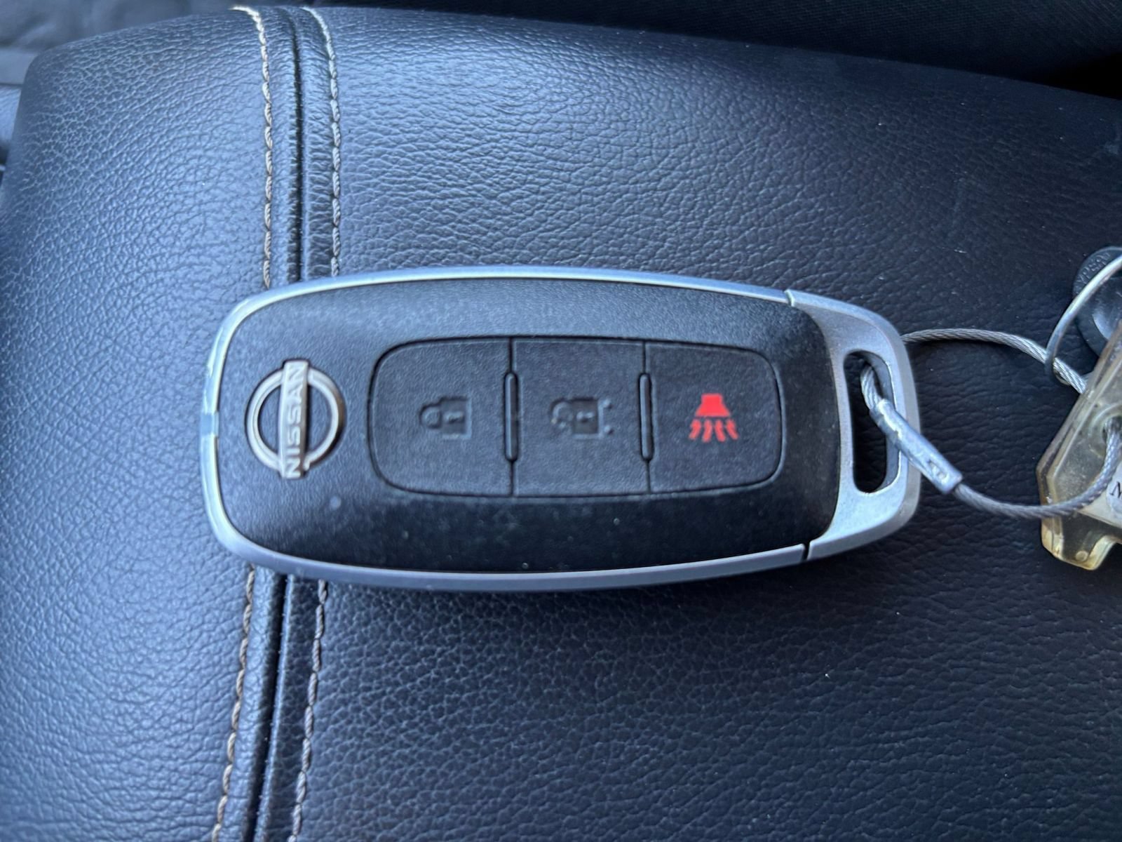 Used 2025 Nissan Kicks SV AWD/4WD image 20