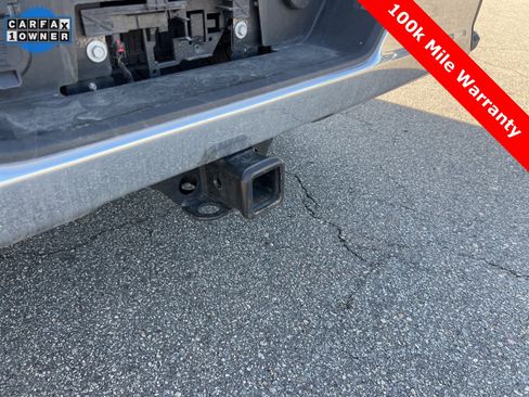 Used 2024 GMC Sierra 1500 SLE image 11