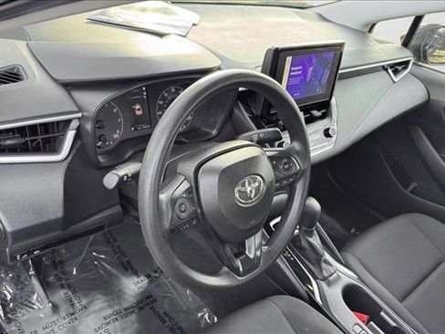 Used 2023 Toyota Corolla LE image 11