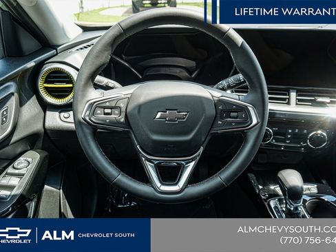 New 2026 Chevrolet Trax ACTIV w/ Sunroof Package FWD image 25