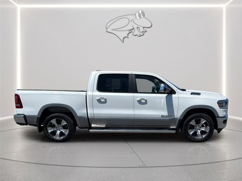 Used 2019 RAM 1500 Laramie AWD/4WD image 7