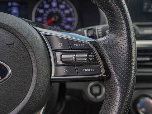 Used 2020 Kia Forte GT-Line image 14