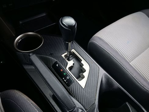 Used 2013 Toyota RAV4 XLE image 20