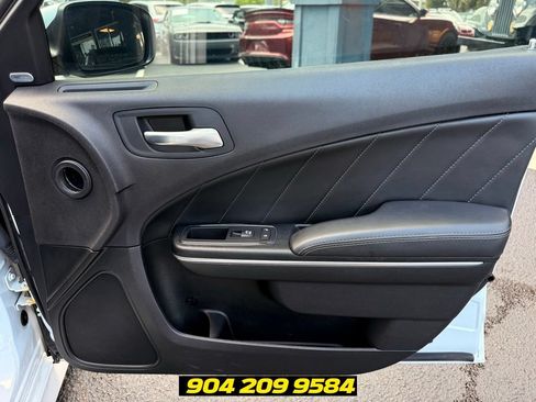 Used 2016 Dodge Charger R/T Scat Pack w/ Driver Confidence Group RWD image 36