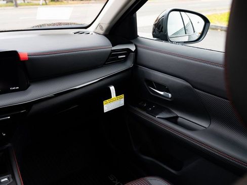 New 2026 Nissan Kicks SR w/ Cold Weather Package image 10