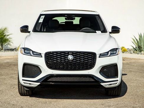 New 2026 Jaguar F-PACE R-Dynamic S image 3