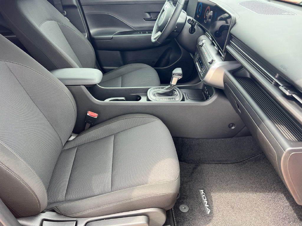 Certified 2026 Hyundai Kona SEL Sport FWD image 7