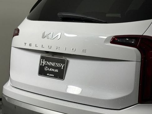 Used 2024 Kia Telluride S w/ S Sunroof Package FWD image 17