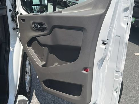 Certified 2025 Ford Transit 250 Low Roof w/ Exterior Upgrade Package RWD image 16