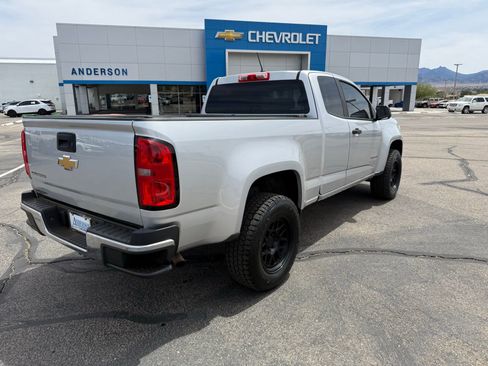 Used 2017 Chevrolet Colorado W/T w/ WT Convenience Package RWD image 5