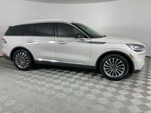 Used 2020 Lincoln Aviator Reserve w/ Equipment Group 201A RWD image 11
