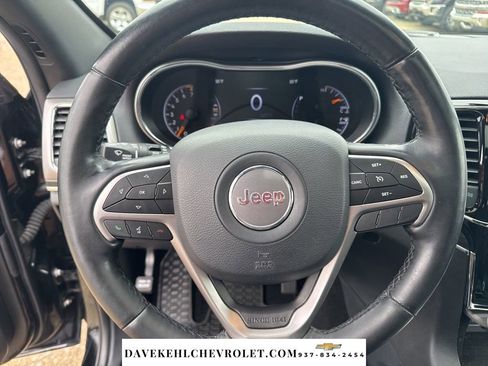 Used 2020 Jeep Grand Cherokee Limited w/ Luxury Group II image 10