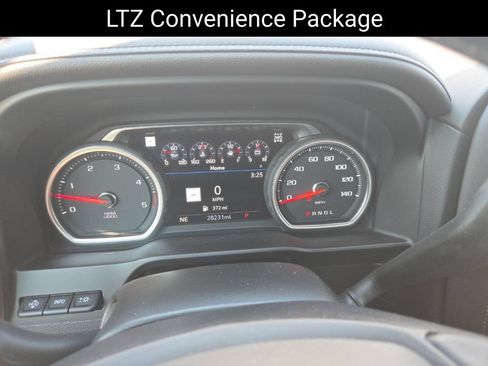 Used 2022 Chevrolet Silverado 2500 LTZ w/ LTZ Plus Package AWD/4WD image 18