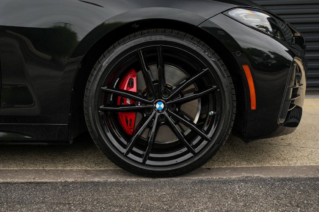 Used 2024 BMW M440i Convertible RWD image 35