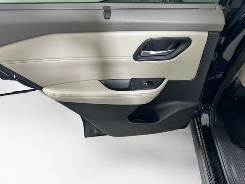 Used 2023 Nissan Rogue SL w/ SL Premium Package FWD image 26