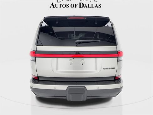 Used 2025 Lexus GX 550 image 11