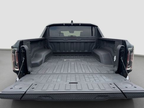 Certified 2024 GMC Hummer EV 3X AWD/4WD image 14