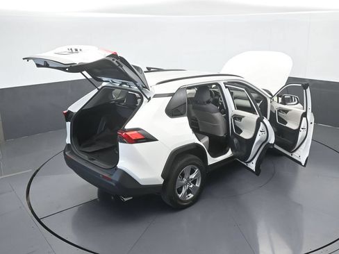 Used 2024 Toyota RAV4 XLE AWD/4WD image 64