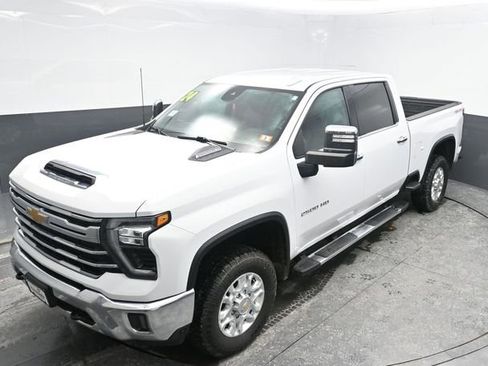 Used 2024 Chevrolet Silverado 2500 LTZ image 20