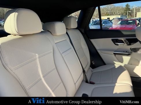 Certified 2023 Mercedes-Benz GLC 300 4MATIC image 28