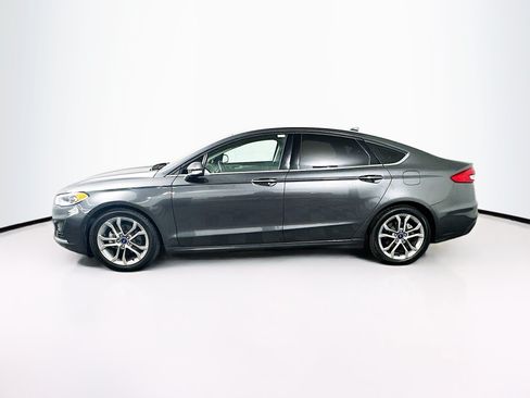 Used 2020 Ford Fusion SEL FWD image 4