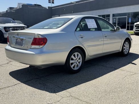 Used 2006 Toyota Camry LE FWD image 6